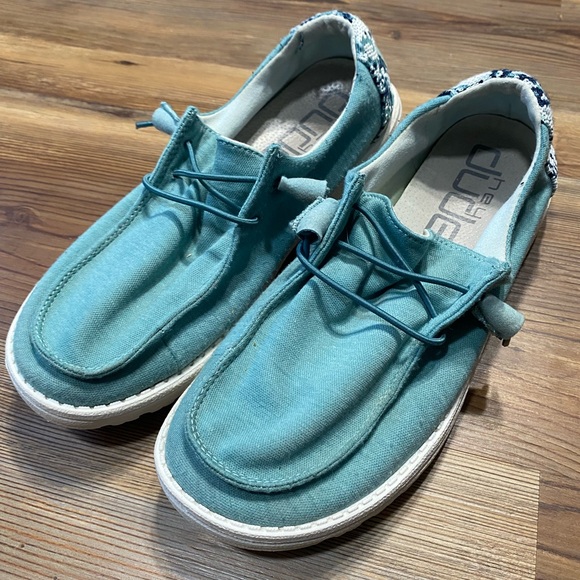 4/$15 Hey Dude Shoes - Picture 1 of 10